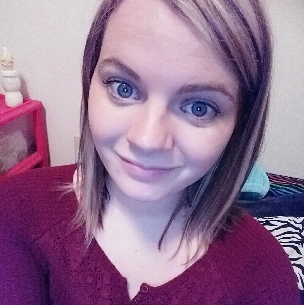 Meet your Posher, Ashley